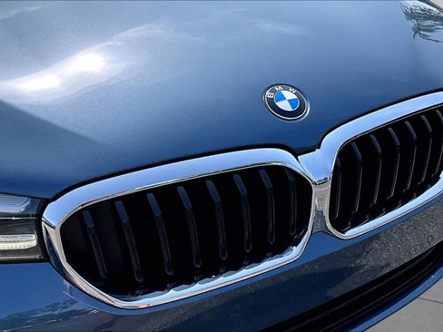 Used 2023 BMW 530i w/ Premium Package RWD image 29