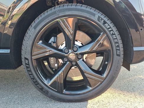 Certified 2026 Genesis GV80 3.5T Prestige AWD/4WD image 8