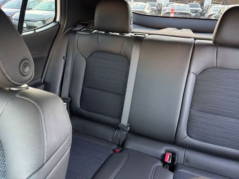 Used 2025 Buick Envista Preferred image 33