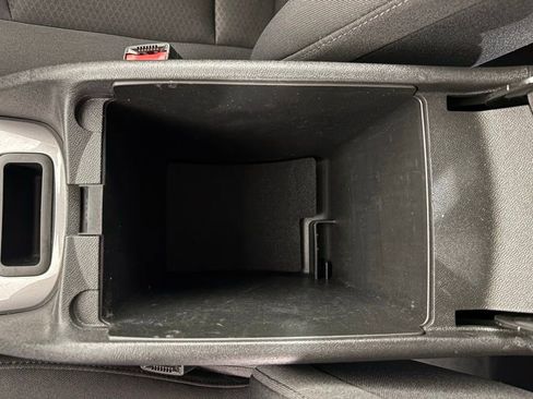 Used 2024 Chevrolet Malibu LT FWD image 32