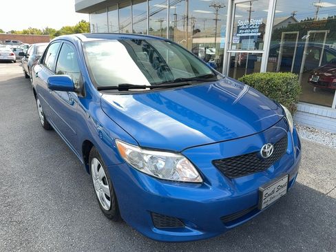 Used 2009 Toyota Corolla LE FWD image 2