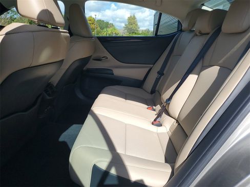 Used 2019 Lexus ES 350 image 19