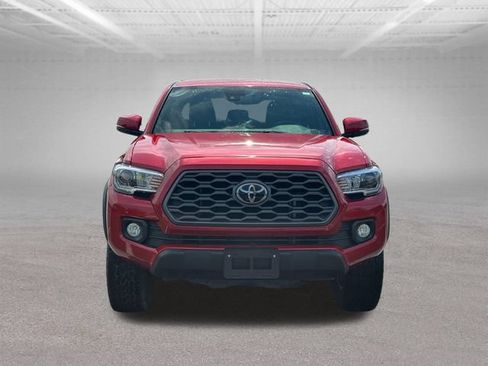 Used 2021 Toyota Tacoma TRD Off-Road w/ Technology Package AWD/4WD image 2