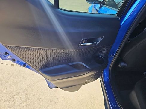 Used 2020 Toyota C-HR LE image 15