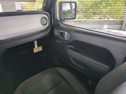 New 2026 Jeep Gladiator Sport image 16