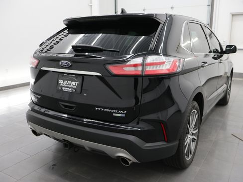 Used 2020 Ford Edge Titanium w/ Class II Trailer Tow Package AWD/4WD image 5