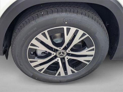 Used 2025 Mercedes-Benz GLB 250 image 9