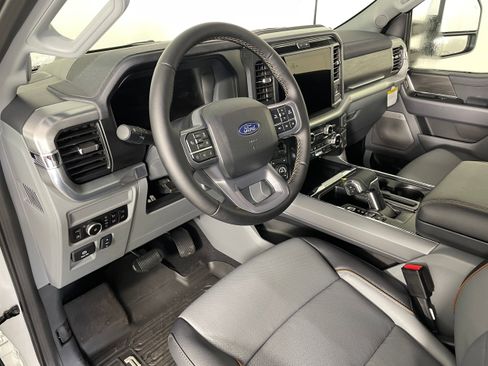 New 2025 Ford F150 Lariat w/ Equipment Group 502A High image 4