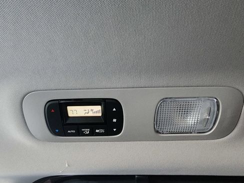 Used 2026 Honda Odyssey Touring image 14