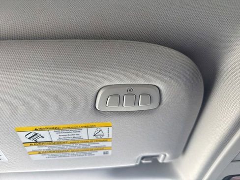 Used 2025 Ford Expedition Max Active AWD/4WD image 18