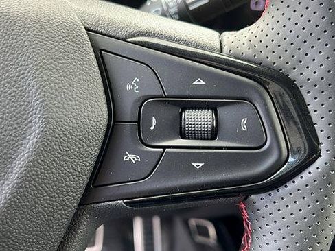 New 2025 Chevrolet Trax RS w/ Driver Confidence Package image 25