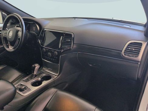Used 2020 Jeep Grand Cherokee Limited AWD/4WD image 29