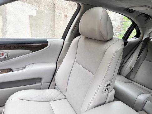 Used 2008 Lexus LS 600h L image 15