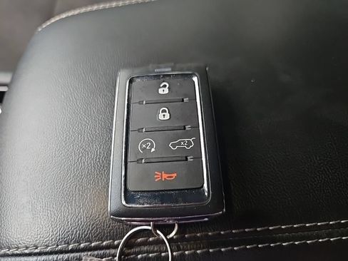 Used 2023 Jeep Grand Cherokee Altitude AWD/4WD image 97