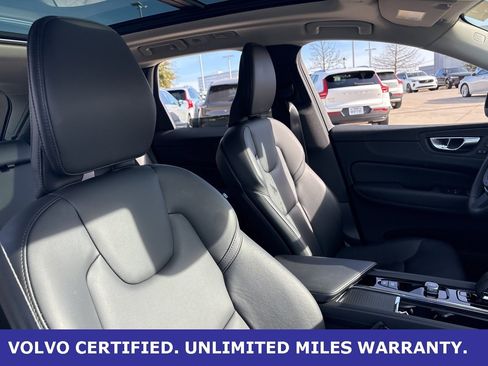 Certified 2025 Volvo XC60 B5 Core image 10