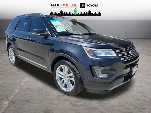 Used 2017 Ford Explorer Limited w/ Equipment Group 301A AWD/4WD image 8