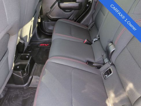 Used 2023 Jeep Gladiator Rubicon w/ Cold Weather Group image 24