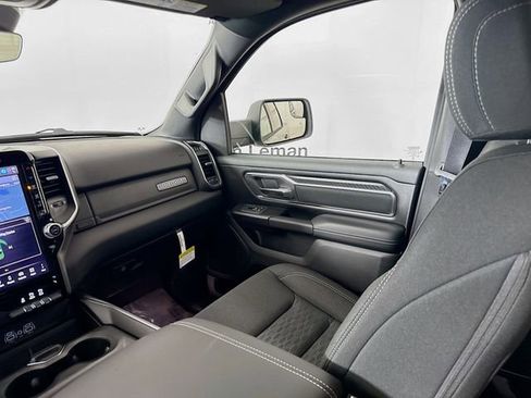 New 2026 RAM 1500 4x4 Crew Cab image 21