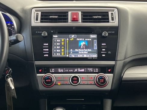 Used 2016 Subaru Outback 2.5i Premium AWD/4WD image 20
