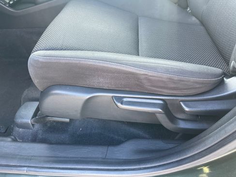 Used 2016 Honda HR-V EX image 26