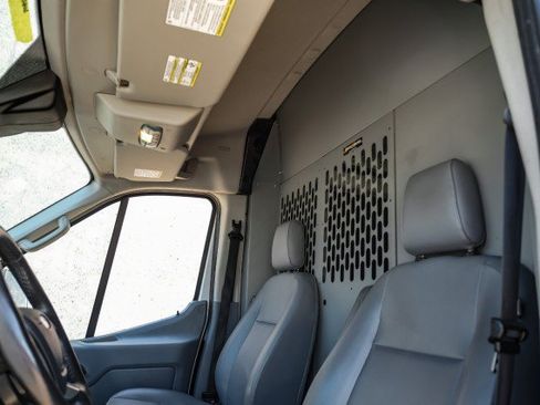 Used 2017 Ford Transit 250 130 Medium Roof RWD image 26
