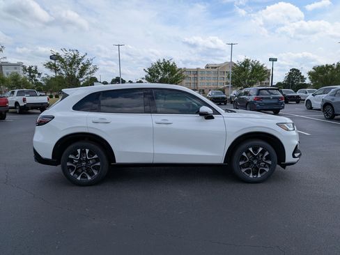 New 2026 Honda HR-V EX-L image 2
