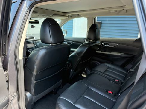 Used 2015 Nissan Rogue SL w/ SL Premium Package AWD/4WD image 32
