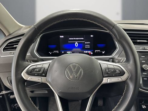 Used 2022 Volkswagen Tiguan SE FWD image 22