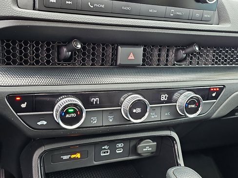 Used 2024 Honda CR-V EX image 17