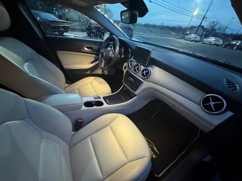 Used 2015 Mercedes-Benz GLA 250 4MATIC image 8