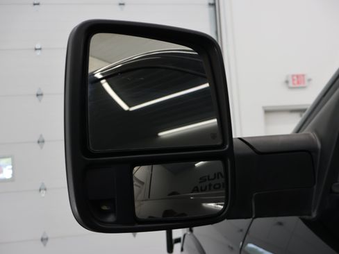 Used 2024 RAM 2500 Big Horn w/ Night Edition AWD/4WD image 32
