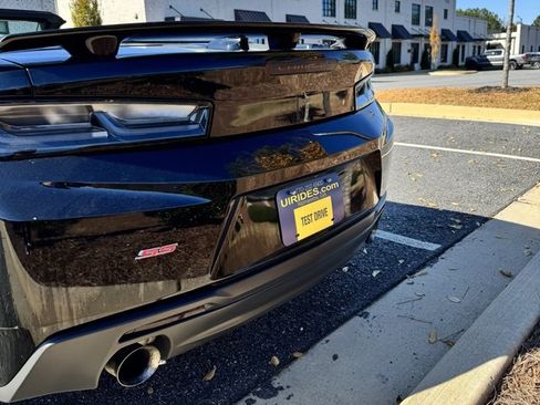 Used 2018 Chevrolet Camaro SS image 6