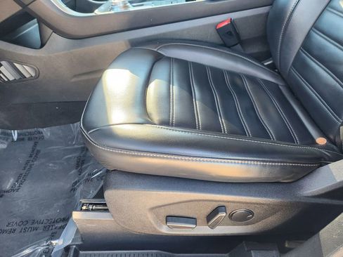 Used 2024 Ford Edge SEL image 25