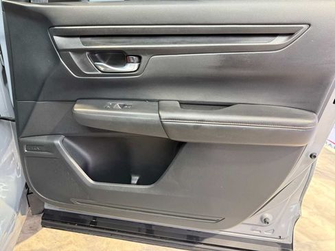 Used 2023 Honda CR-V Sport image 32