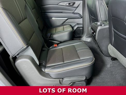 Used 2025 Chevrolet Traverse High Country w/ LPO, Floor Liner Package image 23
