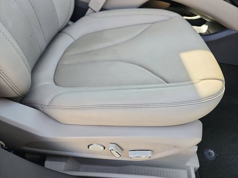 Used 2022 Lincoln Nautilus Reserve image 32