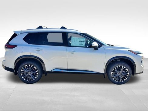 New 2026 Nissan Rogue Platinum w/ Platinum Premium Package image 8
