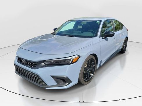 Used 2023 Honda Civic Sport image 2