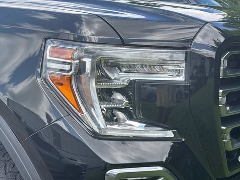 Used 2020 GMC Sierra 1500 AT4 w/ AT4 Premium Package AWD/4WD image 3
