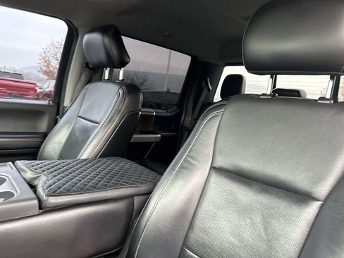 Used 2017 Ford F150 Lariat w/ Trailer Tow Package image 22