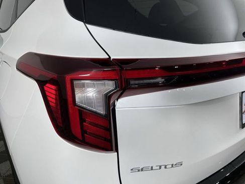 New 2026 Kia Seltos S image 34