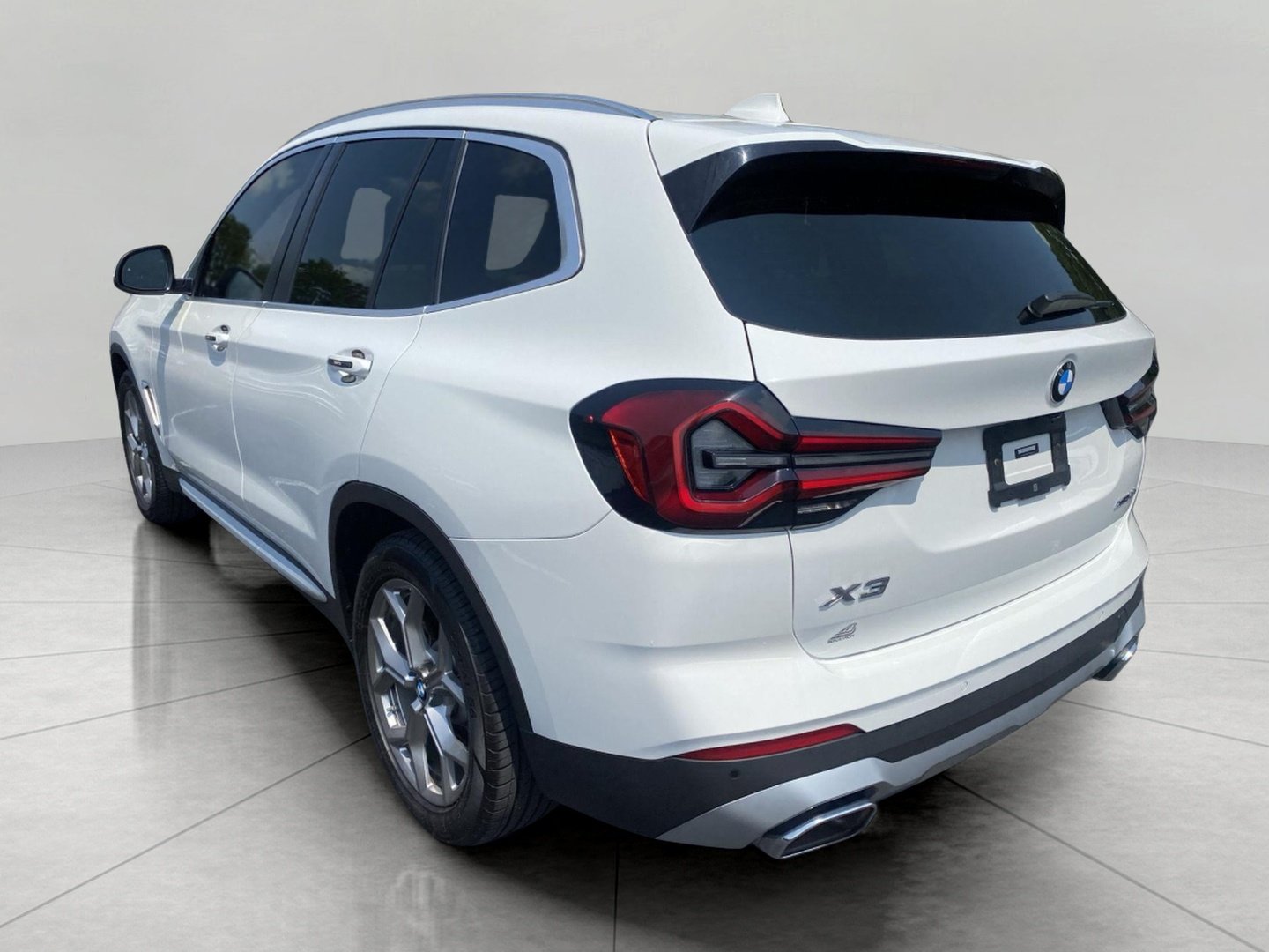 Used 2023 BMW X3 xDrive30i AWD/4WD image 9