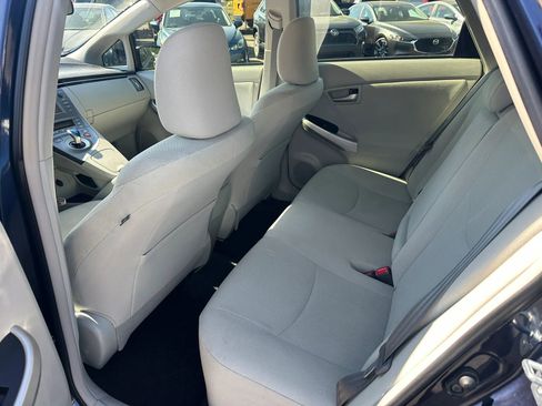 Used 2015 Toyota Prius Three image 20