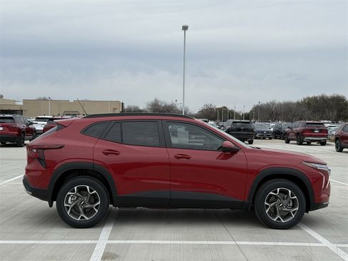 New 2026 Chevrolet Trax LT w/ Driver Confidence Package image 3