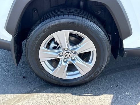 Certified 2025 Toyota RAV4 XLE AWD/4WD image 14