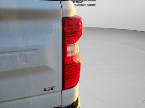 Used 2025 Chevrolet Silverado 1500 LT image 19