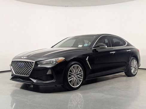 Used 2020 Genesis G70 2.0T w/ Elite Package RWD image 3