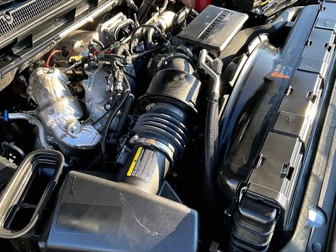 Used 2025 GMC Sierra 2500 SLT w/ SLT Premium Package image 35