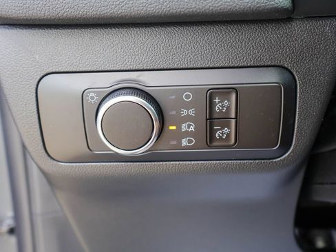 Used 2025 Ford Escape ST-Line FWD image 16
