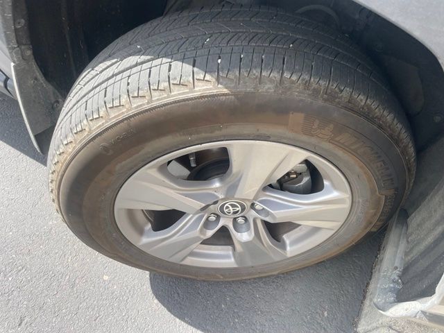 Certified 2023 Toyota RAV4 XLE AWD/4WD image 16